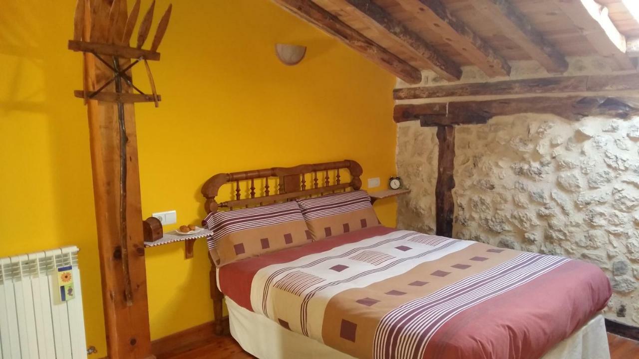Casa Rural Calle Real Bed and Breakfast Torremocha de Ayllón Eksteriør billede