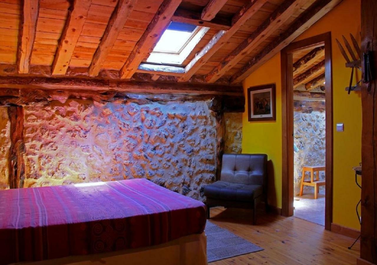 Casa Rural Calle Real Bed and Breakfast Torremocha de Ayllón Eksteriør billede